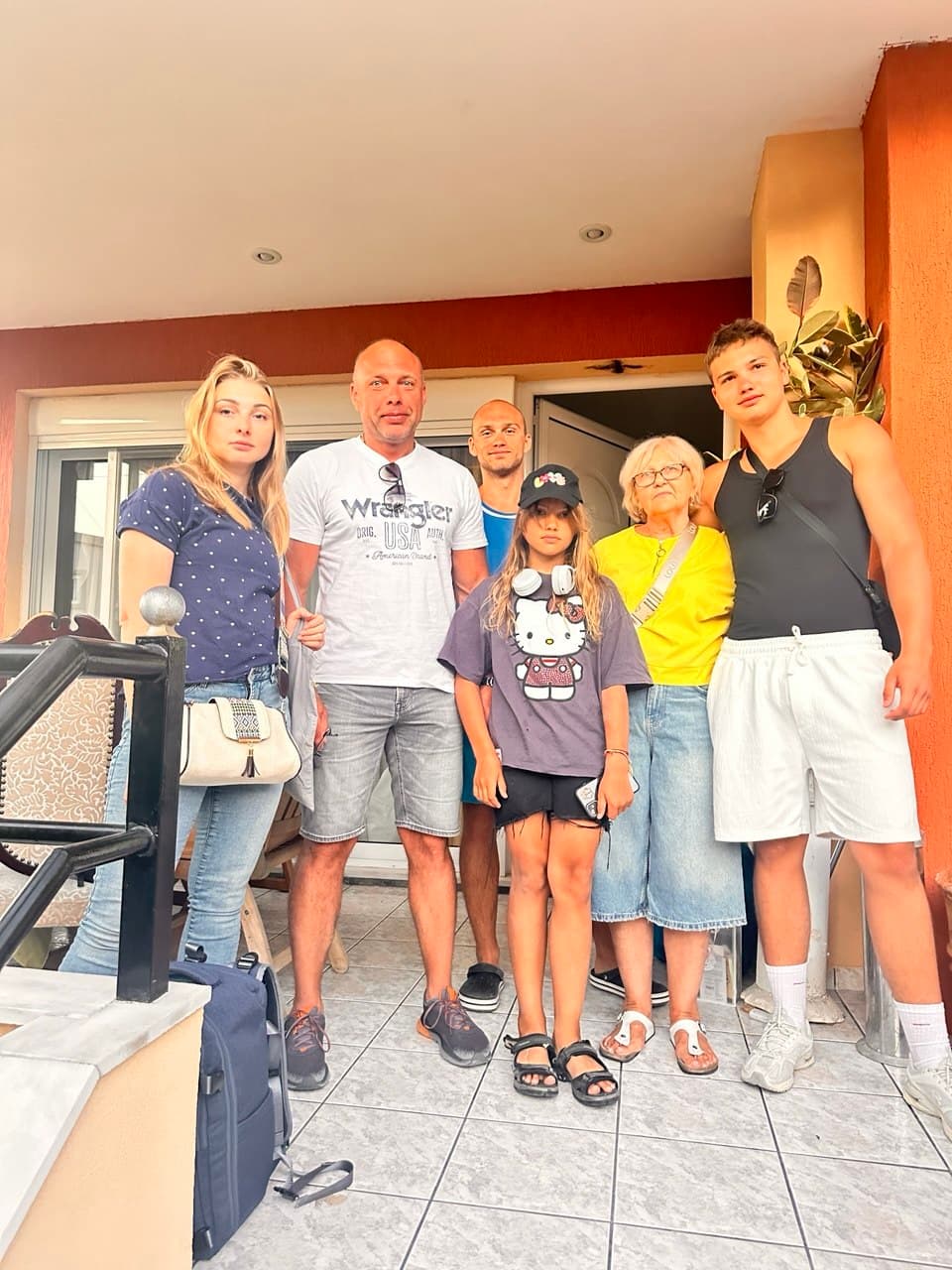 Всі разом